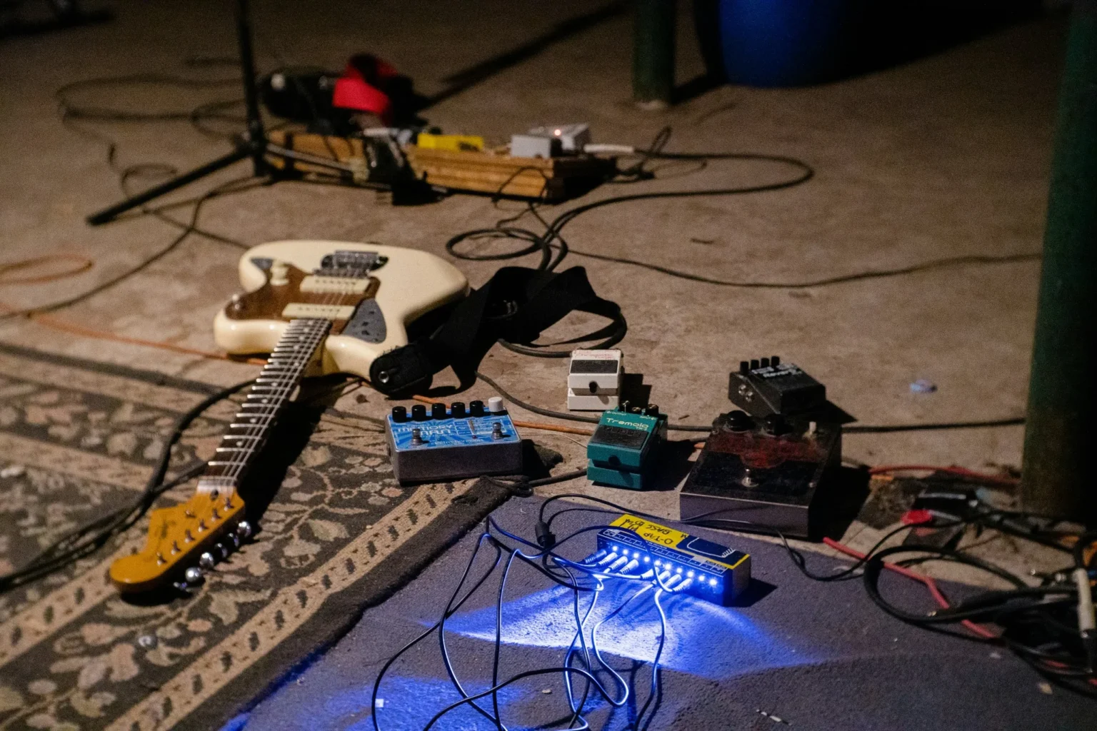 pedale effet acoustiue pour guitare electrique